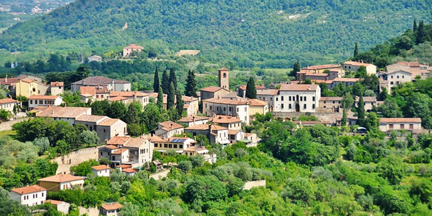 The Medieval Village that Enchanted the Poet