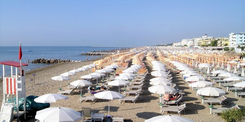 Beaches of Veneto: Between Relaxation, Services, and Authentic Atmosphere