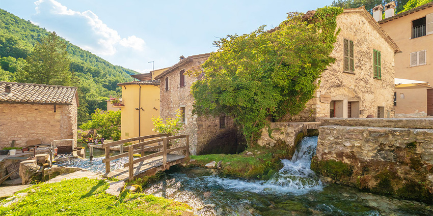 Rasiglia, the “Little Venice of Umbria” Between Springs and History