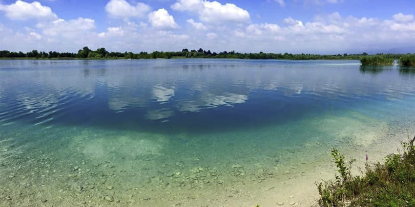 Lake Camazzole: a natural oasis of tranquillity, biodiversity and unspoiled landscapes