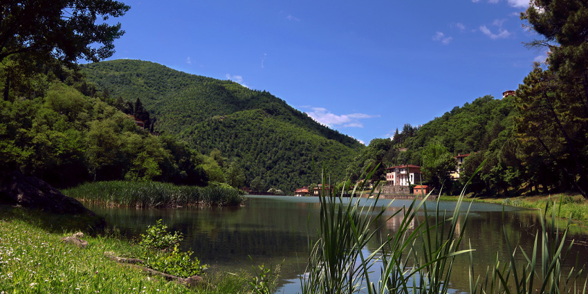 Lake del Moscia: A Place Where Silence Becomes Emotion