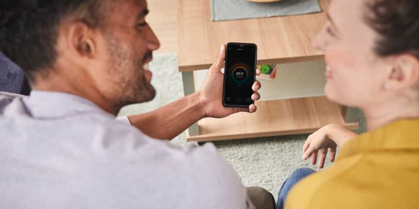 Controllo del riscaldamento da remoto: comfort, risparmio ed efficienza sempre a portata di smartphone