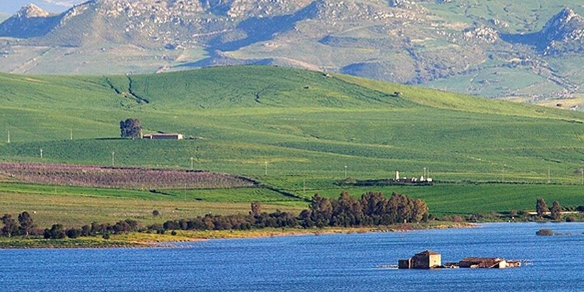 Lake Ogliastro, Sicily: Discovering a Hidden Gem in the Heart of Nature